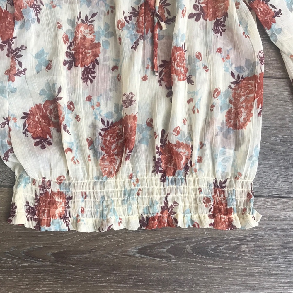 Cream Floral Top - Picture 5 of 7